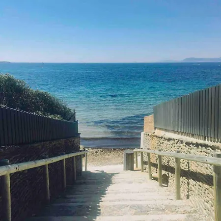 Holiday home Maison Independante A 100 M De La Six-Fours-les-Plages