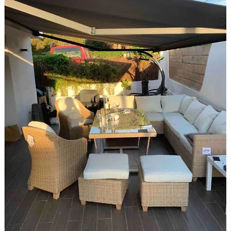 Maison Independante A 100 M De La Casa vacanze *